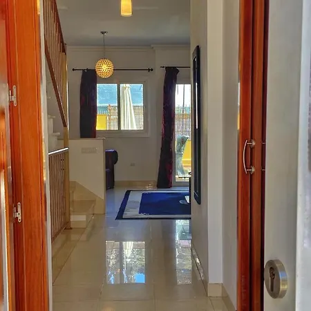 Cristianos 4 Bed Townhouse Villa *